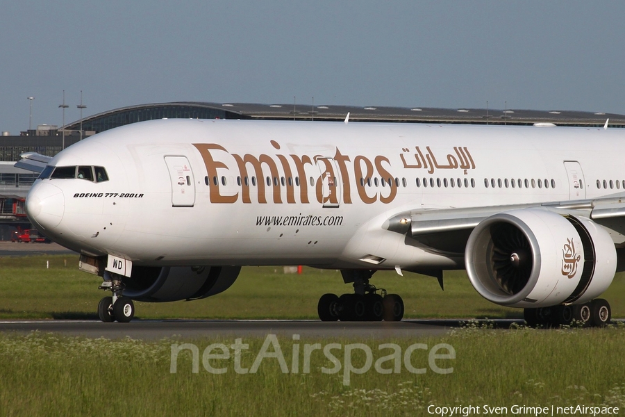 Emirates Boeing 777-21H(LR) (A6-EWD) | Photo 27388