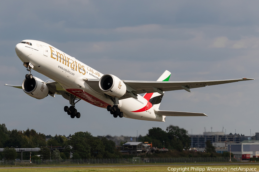 Emirates Boeing 777-21H(LR) (A6-EWD) | Photo 347691