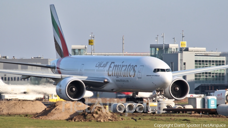 Emirates Boeing 777-21H(LR) (A6-EWH) | Photo 214697