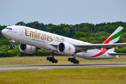 Emirates Boeing 777-21H(LR) (A6-EWH) at  Hamburg - Fuhlsbuettel (Helmut Schmidt), Germany