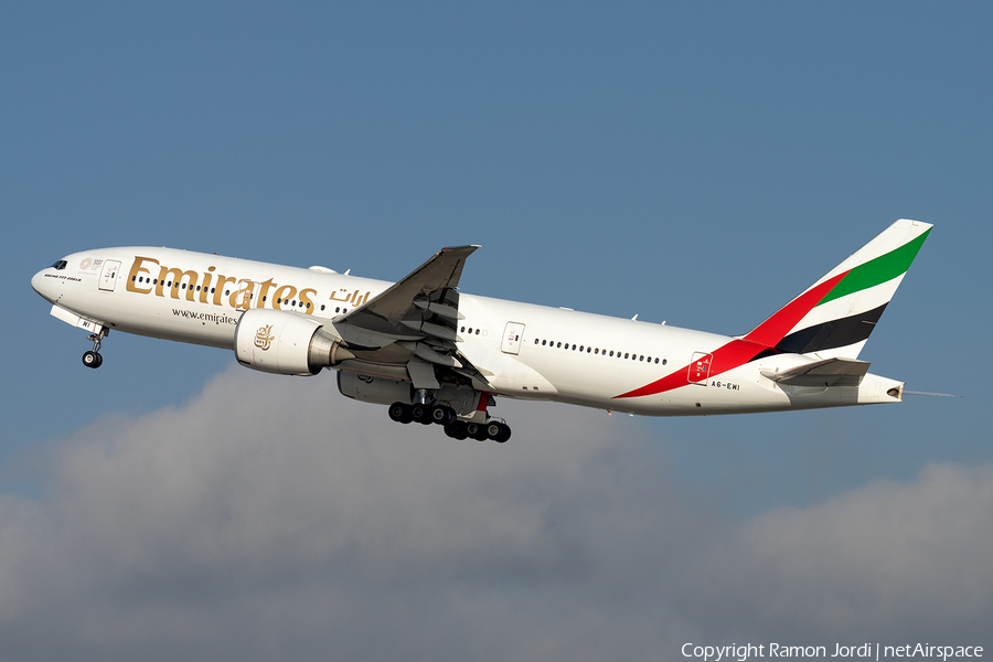 Emirates Boeing 777-21H(LR) (A6-EWI) | Photo 392651