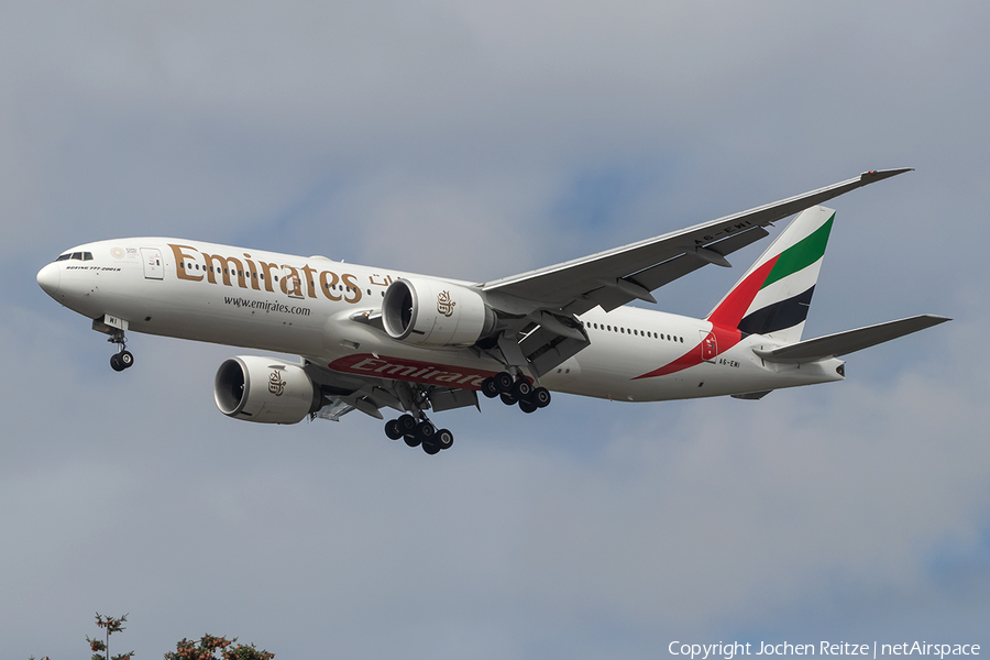 Emirates Boeing 777-21H(LR) (A6-EWI) | Photo 279269