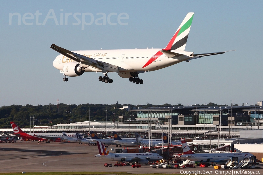 Emirates Boeing 777-21H(LR) (A6-EWJ) | Photo 29460