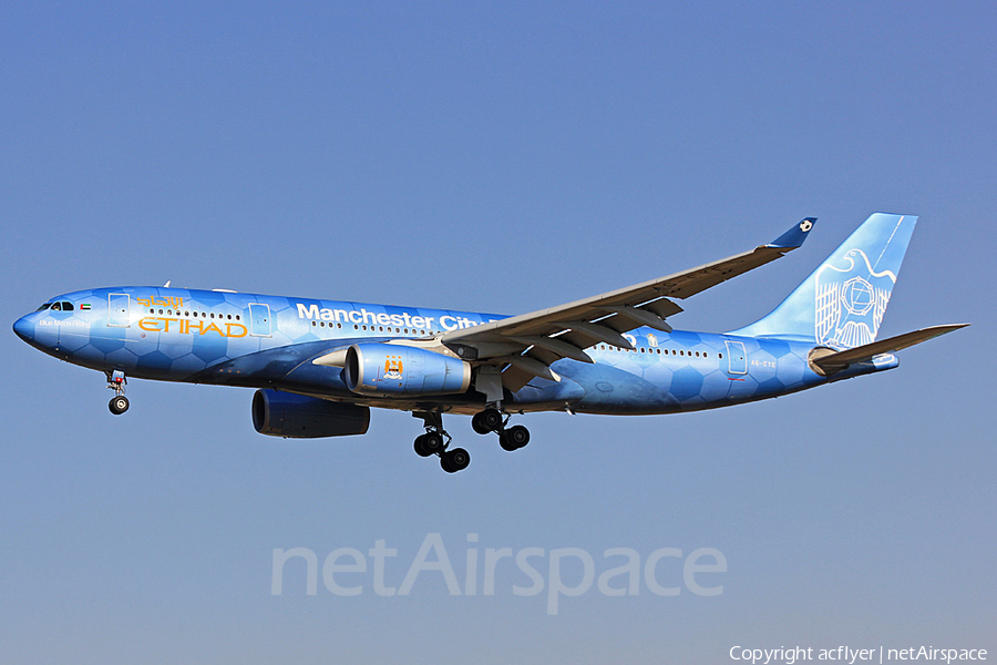 Etihad Airways Airbus A330-243 (A6-EYE) | Photo 153019
