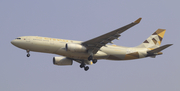 Etihad Airways Airbus A330-243 (A6-EYH) at  Jakarta - Soekarno-Hatta International, Indonesia