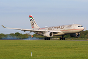 Etihad Airways Airbus A330-243 (A6-EYH) at  Manchester - International (Ringway), United Kingdom