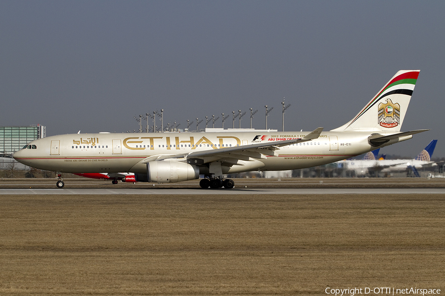 Etihad Airways Airbus A330-243 (A6-EYI) | Photo 379240