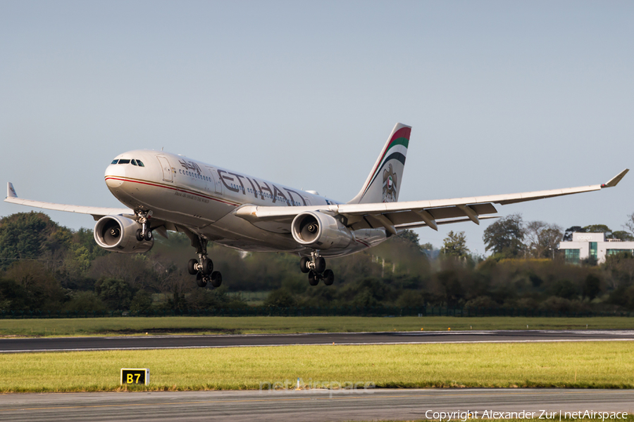 Etihad Airways Airbus A330-243 (A6-EYJ) | Photo 162306