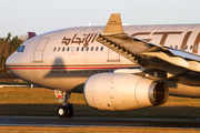 Etihad Airways Airbus A330-243 (A6-EYK) at  Dublin, Ireland