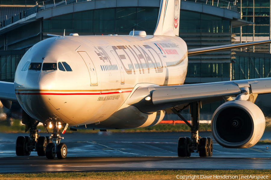Etihad Airways Airbus A330-243 (A6-EYK) | Photo 466672