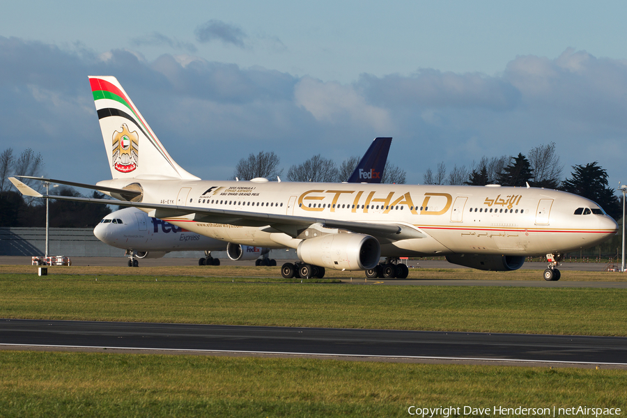 Etihad Airways Airbus A330-243 (A6-EYK) | Photo 98059