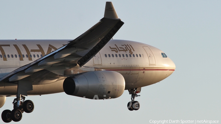 Etihad Airways Airbus A330-243 (A6-EYK) | Photo 217140