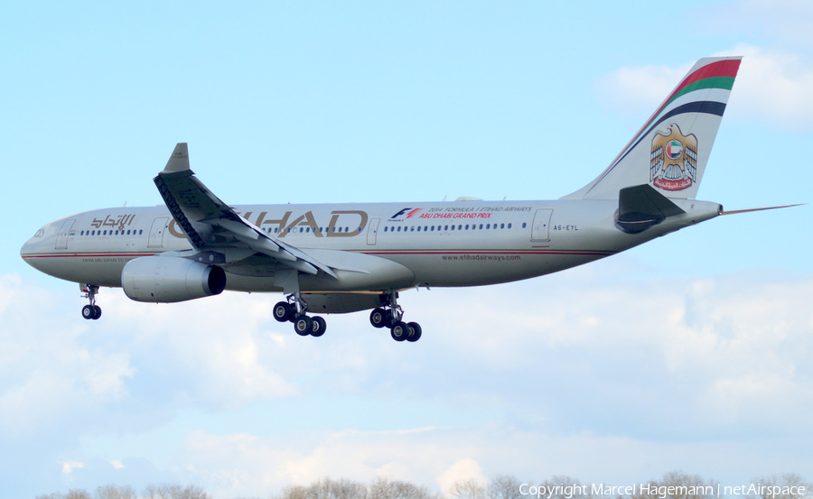 Etihad Airways Airbus A330-243 (A6-EYL) | Photo 123343