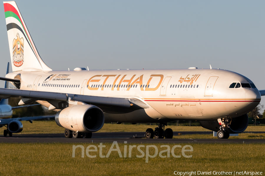 Etihad Airways Airbus A330-243 (A6-EYL) | Photo 165197