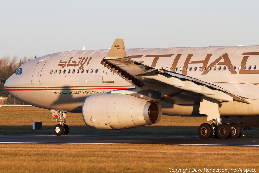 Etihad Airways Airbus A330-243 (A6-EYL) | Photo 24862