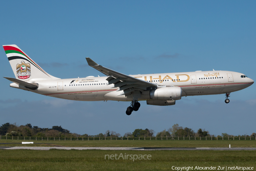 Etihad Airways Airbus A330-243 (A6-EYM) | Photo 162397