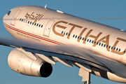 Etihad Airways Airbus A330-243 (A6-EYM) at  Manchester - International (Ringway), United Kingdom
