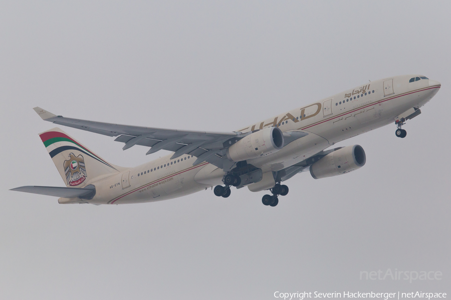 Etihad Airways Airbus A330-243 (A6-EYN) | Photo 224933