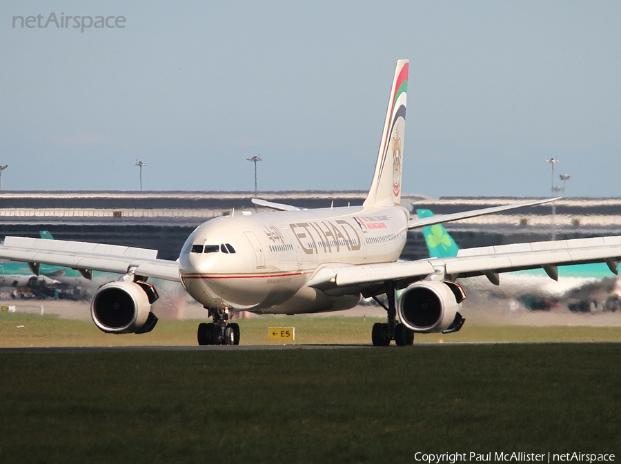 Etihad Airways Airbus A330-243 (A6-EYO) | Photo 26942