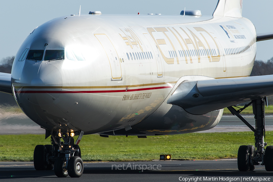 Etihad Airways Airbus A330-243 (A6-EYP) | Photo 150321