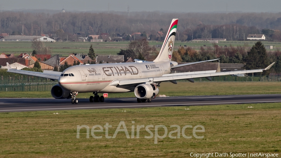 Etihad Airways Airbus A330-243 (A6-EYR) | Photo 233663