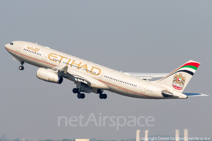 Etihad Airways Airbus A330-243 (A6-EYR) | Photo 243010