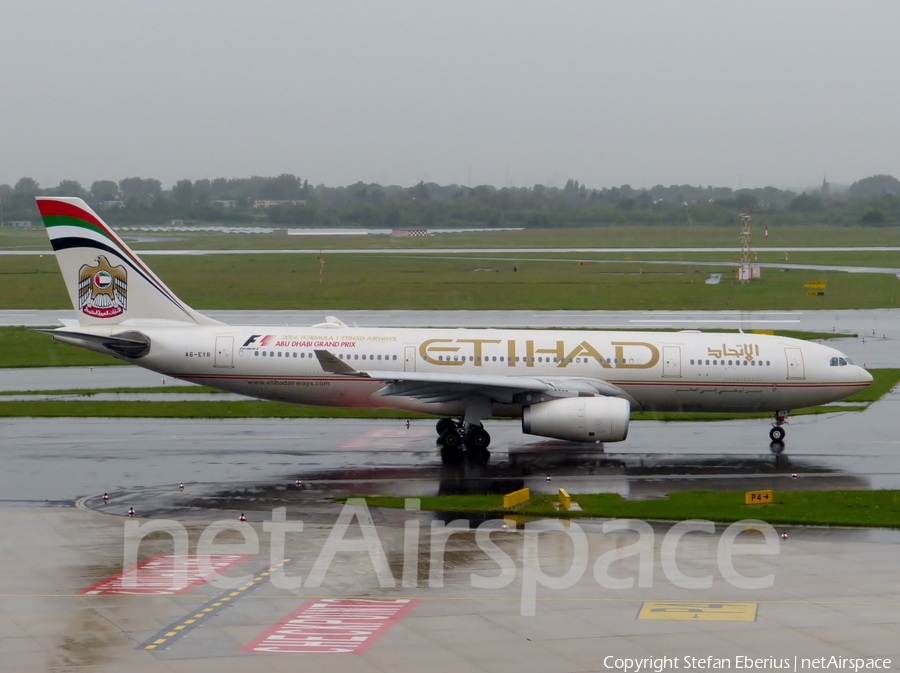 Etihad Airways Airbus A330-243 (A6-EYR) | Photo 419279