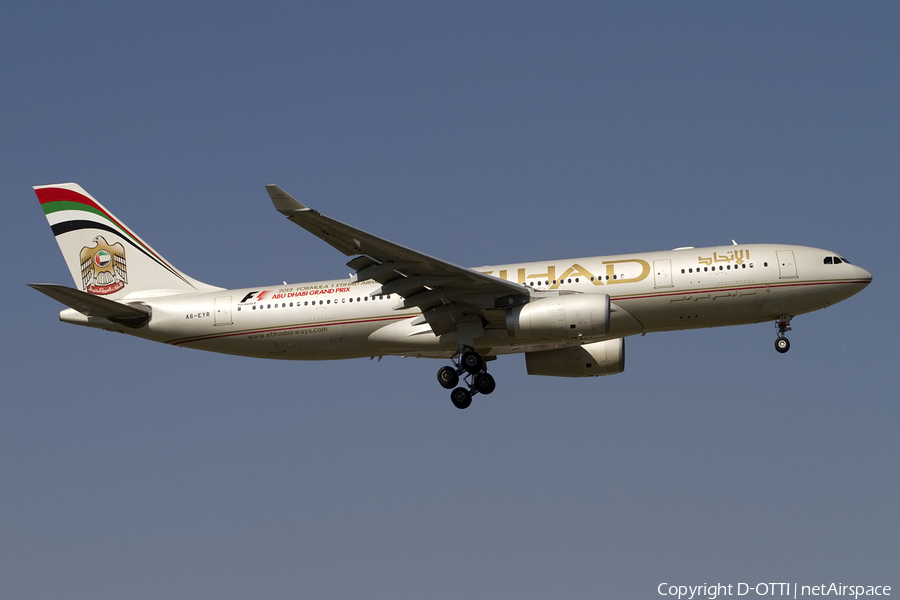 Etihad Airways Airbus A330-243 (A6-EYR) | Photo 406010