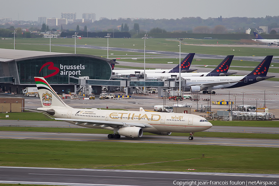 Etihad Airways Airbus A330-243 (A6-EYS) | Photo 159165