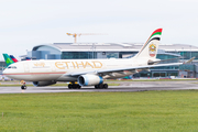 Etihad Airways Airbus A330-243 (A6-EYT) at  Dublin, Ireland