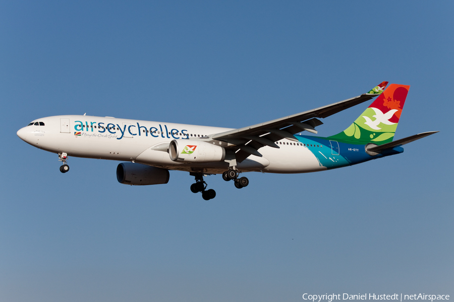 Air Seychelles Airbus A330-243 (A6-EYY) | Photo 444939