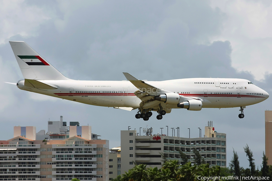 United Arab Emirates Government (Dubai) Boeing 747-422 (A6-HRM) | Photo 373033