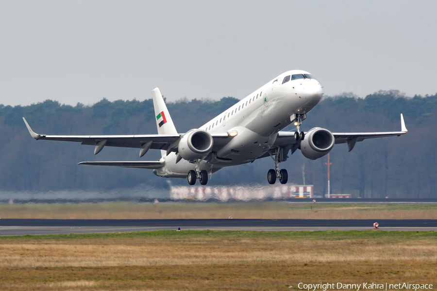 (Private) Embraer Lineage 1000 (ERJ-190-100 ECJ) (A6-KAH) | Photo 236807