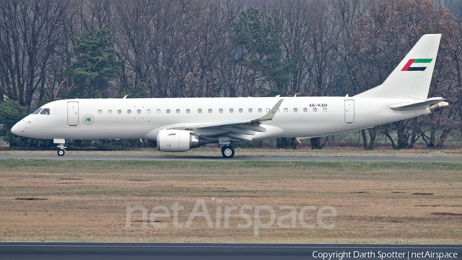 (Private) Embraer Lineage 1000 (ERJ-190-100 ECJ) (A6-KAH) | Photo 260802
