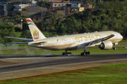 Etihad Airways Boeing 777-237LR (A6-LRA) at  Sao Paulo - Guarulhos - Andre Franco Montoro (Cumbica), Brazil