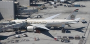 Etihad Airways Boeing 777-237LR (A6-LRC) at  Los Angeles - International, United States