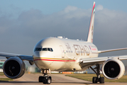 Etihad Airways Boeing 777-237LR (A6-LRE) at  Manchester - International (Ringway), United Kingdom