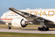 Etihad Airways Boeing 777-237LR (A6-LRE) at  Manchester - International (Ringway), United Kingdom