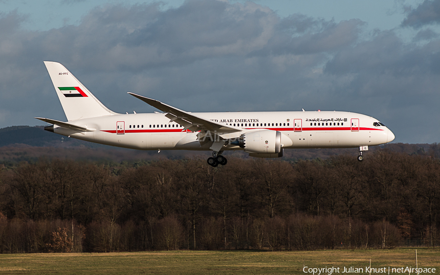 United Arab Emirates Government (Abu Dhabi) Boeing 787-8 Dreamliner (A6-PFC) | Photo 95399