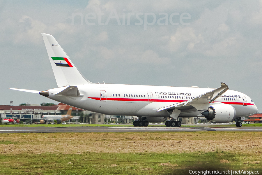 United Arab Emirates Government (Abu Dhabi) Boeing 787-8 Dreamliner (A6-PFC) | Photo 548642