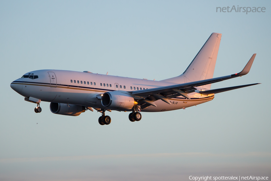 Royal Jet Boeing 737-7AK(BBJ) (A6-RJX) | Photo 71161