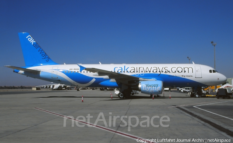RAK Airways Airbus A320-214 (A6-RKB) | Photo 405397