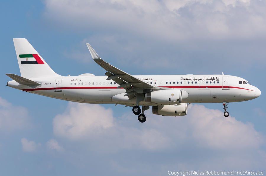 United Arab Emirates Government (Sharjah) Airbus A320-214(CJ) Prestige (A6-SHJ) | Photo 248869