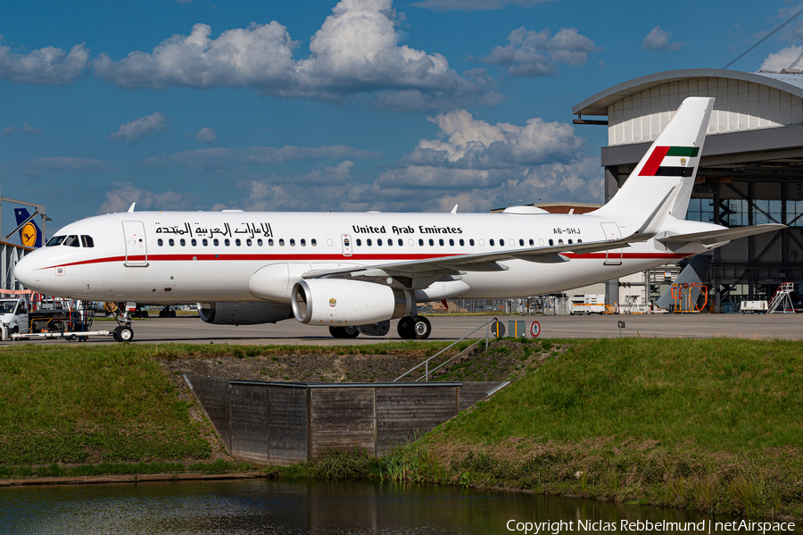 United Arab Emirates Government (Sharjah) Airbus A320-214(CJ) Prestige (A6-SHJ) | Photo 456716