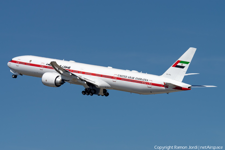 United Arab Emirates Government (Abu Dhabi) Boeing 777-35R(ER) (A6-SIL) | Photo 311763