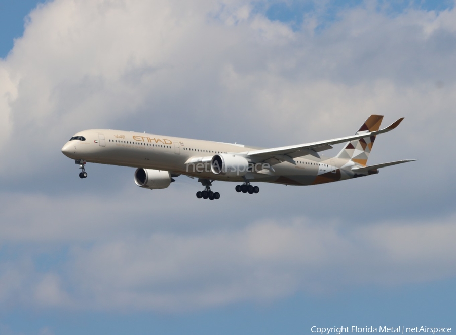 Etihad Airways Airbus A350-1041 (A6-XWF) | Photo 551649