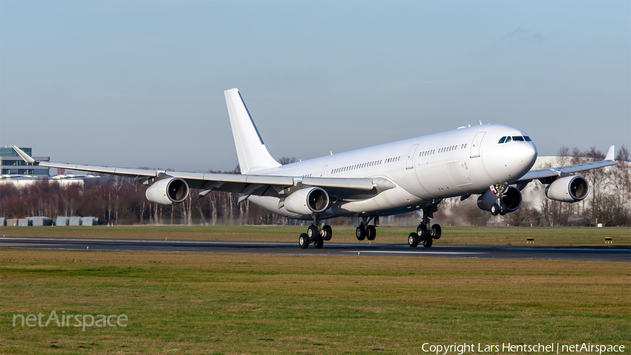 Qatar Amiri Flight Airbus A340-313X (A7-AAH) | Photo 424184
