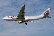 Qatar Airways Airbus A330-202 (A7-ACL) at  Barcelona - El Prat, Spain