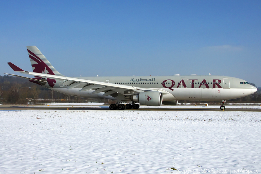 Qatar Airways Airbus A330-202 (A7-ACM) | Photo 279561