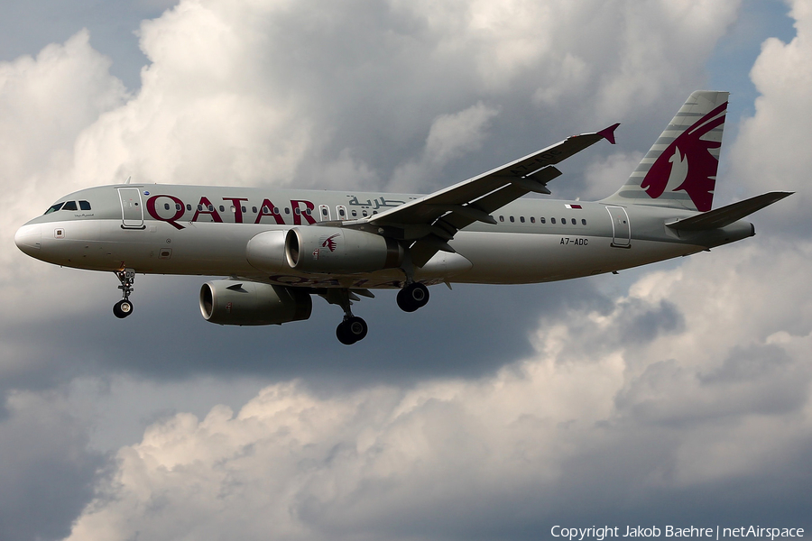 Qatar Airways Airbus A320-232 (A7-ADC) | Photo 187506